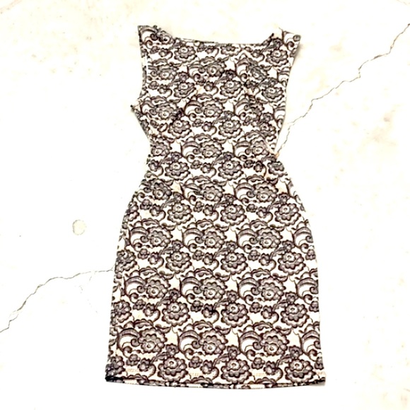 A/X - Picture 1 of 2